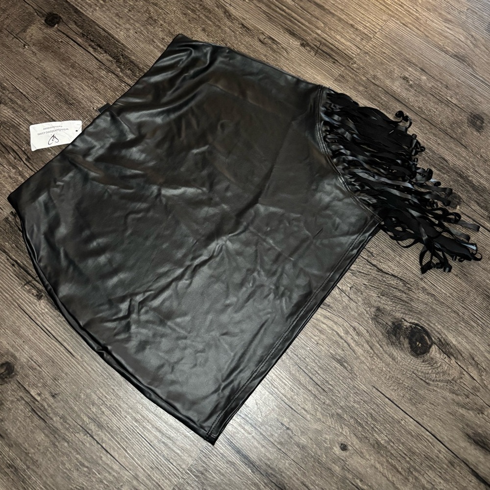 NWT Windsor Black Faux Leather Bodycon High Waist Mini Skirt with Fringe Size M - Picture 3 of 13
